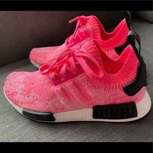 Adidas Solar Pink Primeknit NMD R1